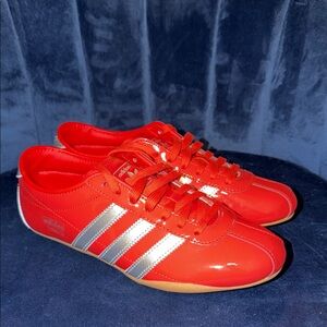 adidas Originals Tokyo Red with Silver Stripes Women’s Size 7 NIB